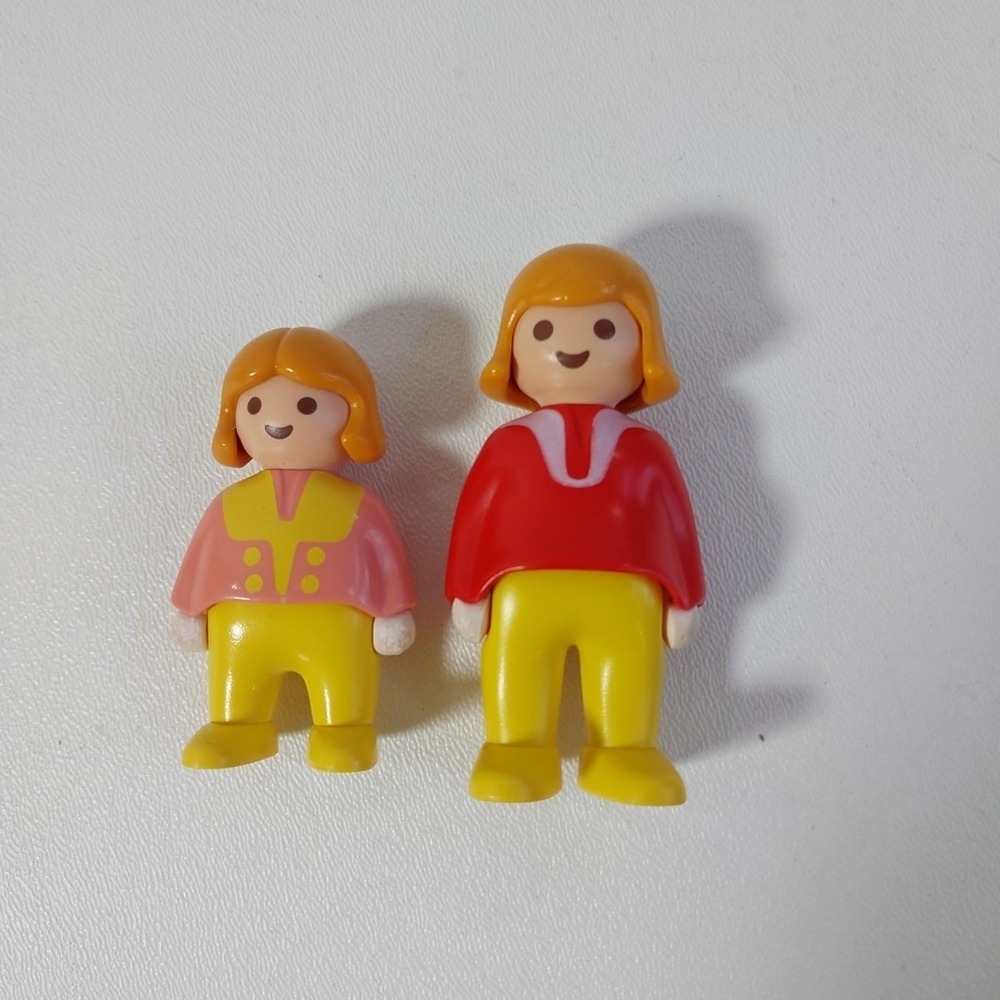 Playmobil 123 Girl Child Figure and Mom Figure 1990